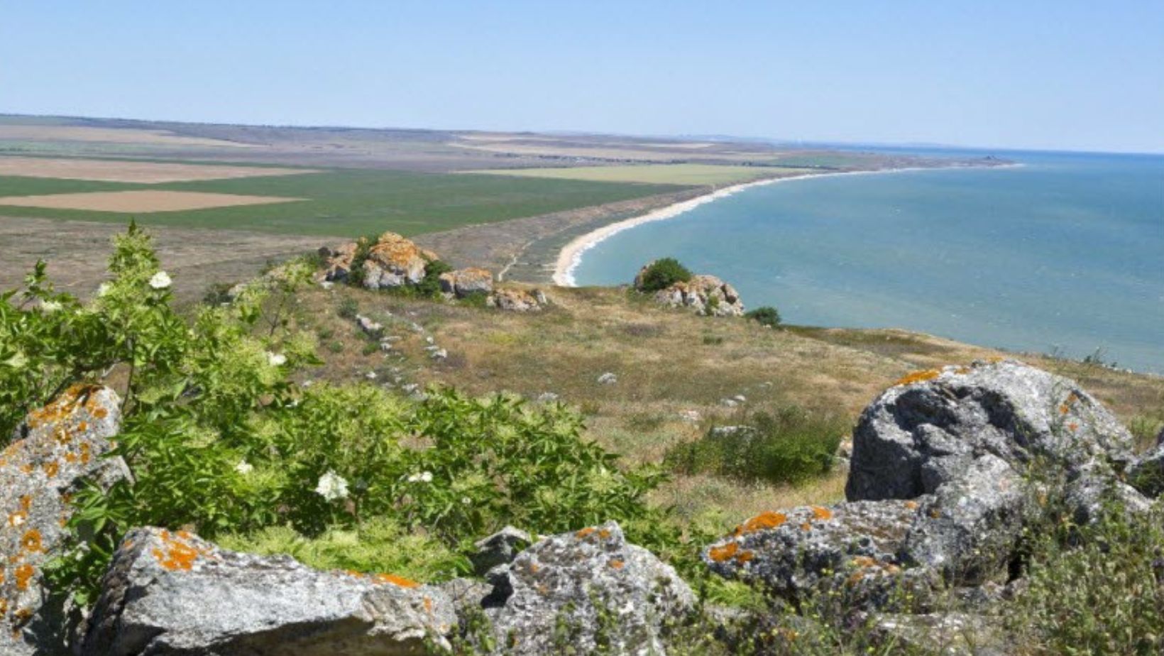 Опукский заповедник, который оккупанты используют как военный полигон